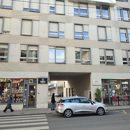 Izzy - 5 Min Walk From The Main Square Apartment Zagreb Exterior photo